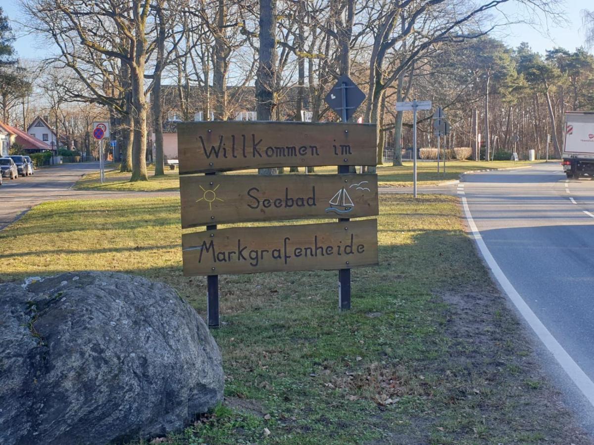 Unweit Warnemuende Sobierajczyk In Markgrafenheide * Rostock