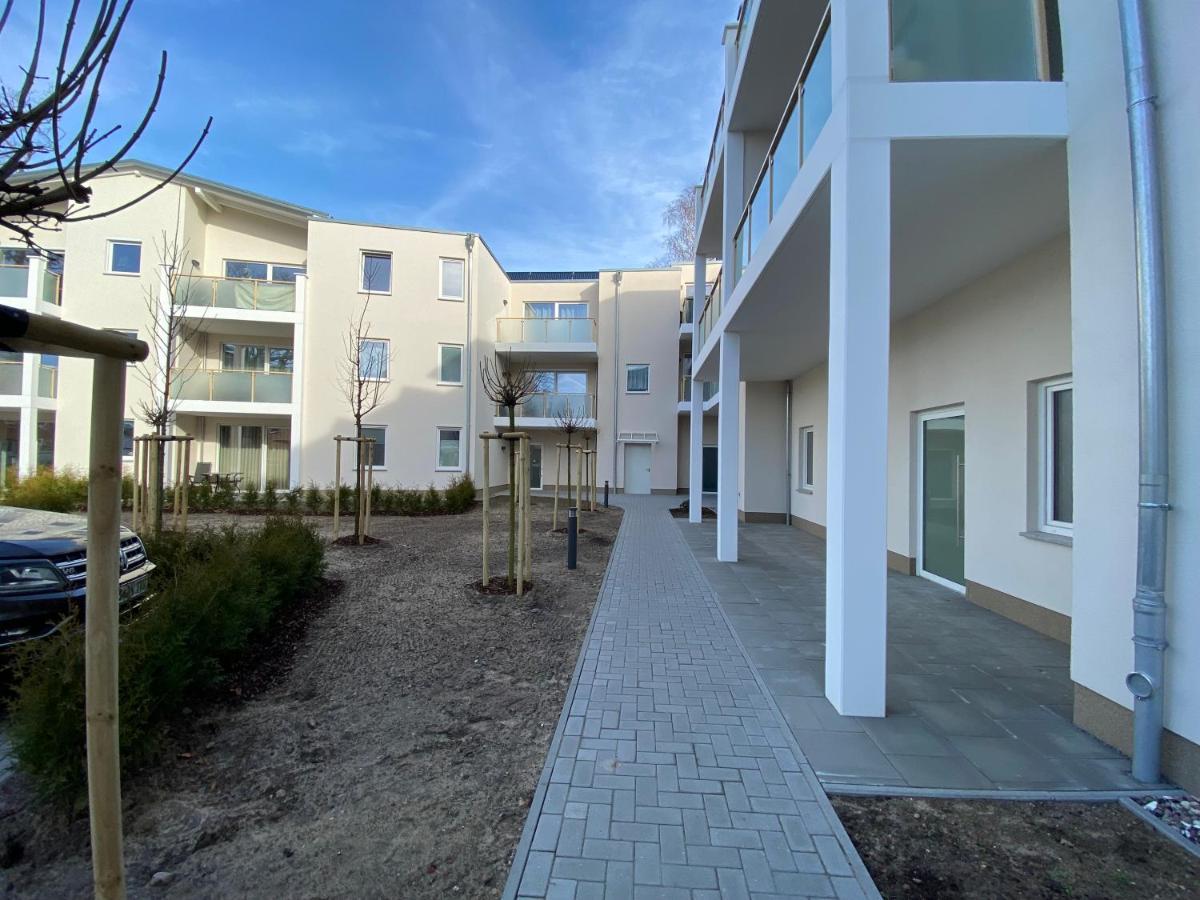 Unweit Warnemuende Sobierajczyk In Markgrafenheide