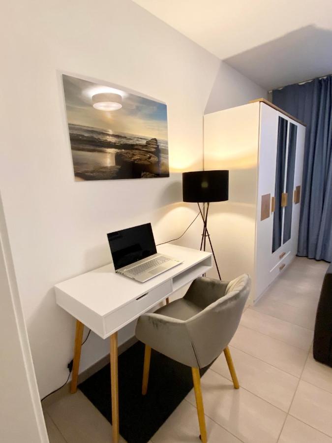 Unweit Warnemuende Sobierajczyk In Markgrafenheide Apartment *